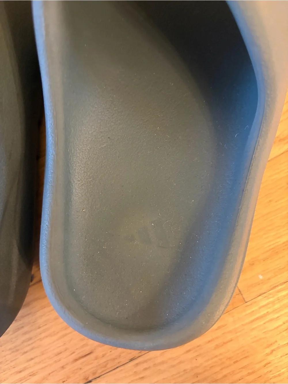 Adidas Yeezy Slide in Slate Marine (Kids)